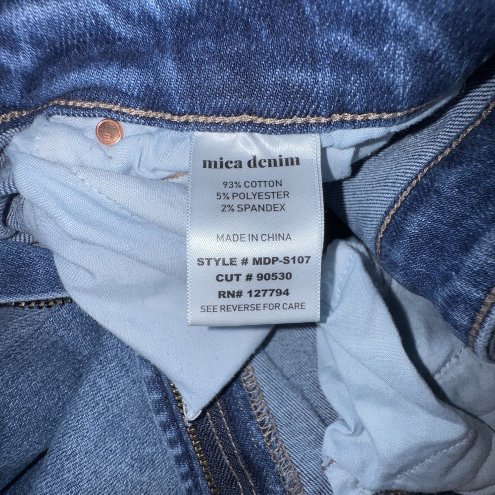 😎 Mica Los Angeles Women's Jeans Size 26 Distressed Mid Rise Crop Cute Denim - Picture 14 of 16